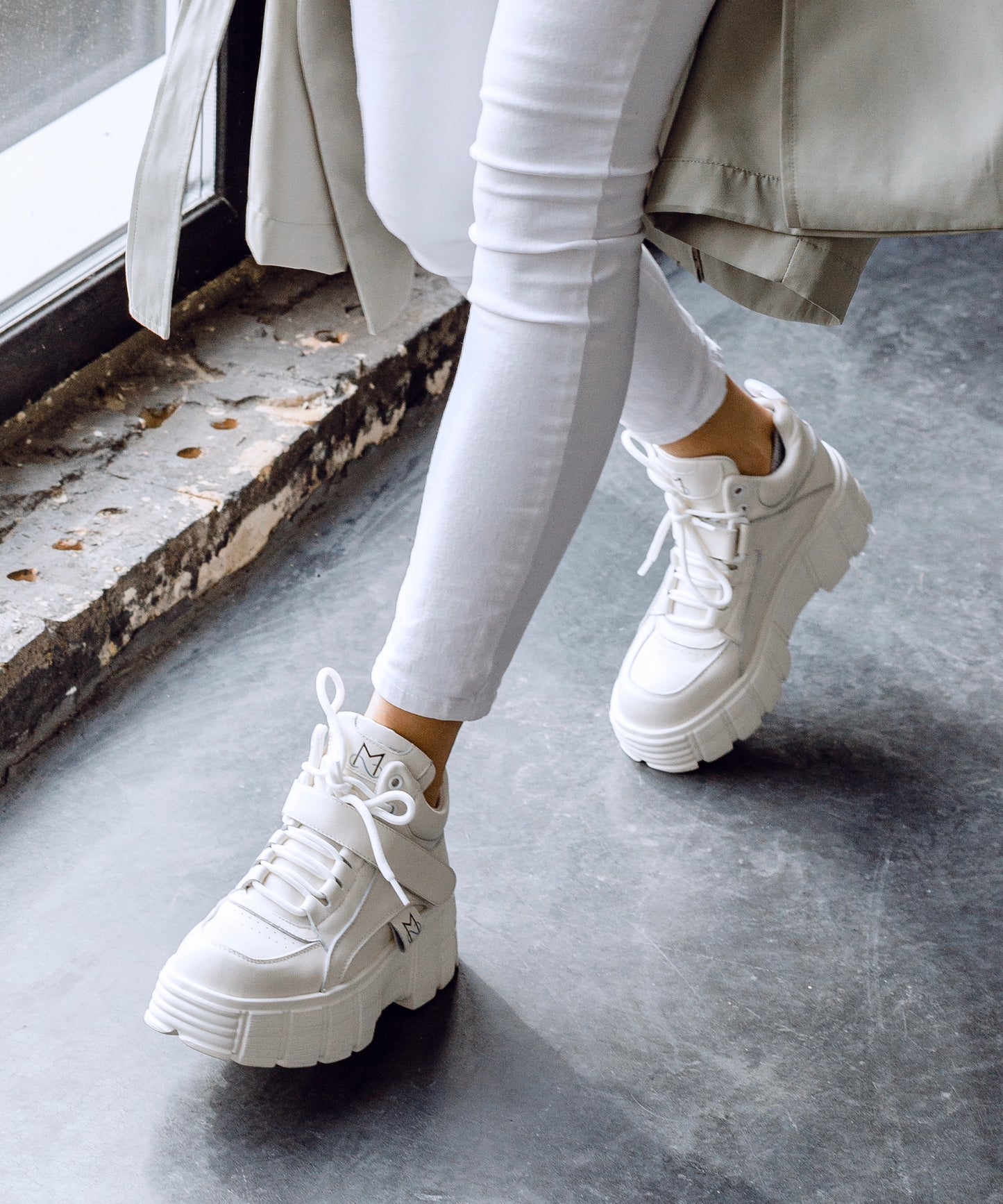 Sneakers MS Full White Fur